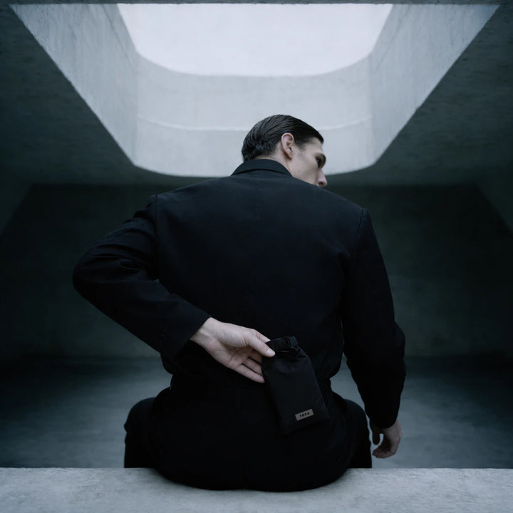 No Signal Sleeve M - Schutz vor Strahlung, Überwachung und Ablenkung